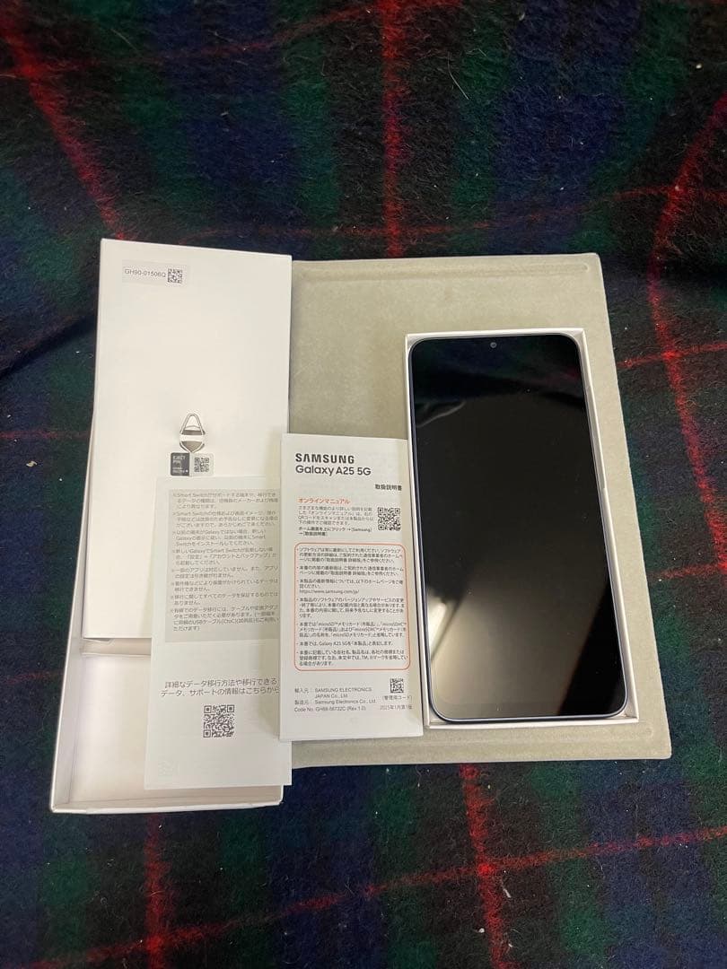 Galaxy A25 5G SCG33ほぼ未使用 SIMフリーバッテリー性能良好