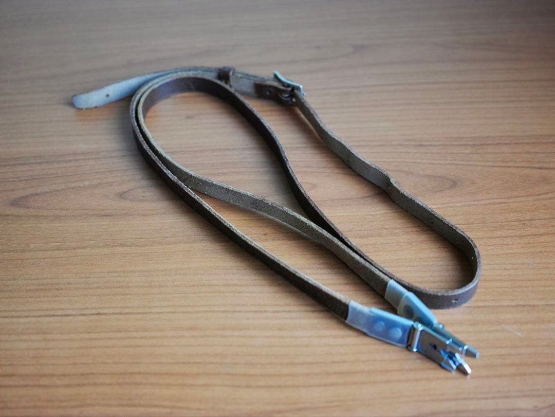 中古美品 ローライフレックスT 純正レザーケース おまけで純正ストラップ