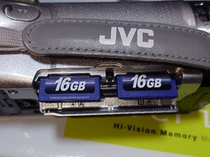JVC Everio GZ-E290-S バッテリー2個 SDカード2枚付き