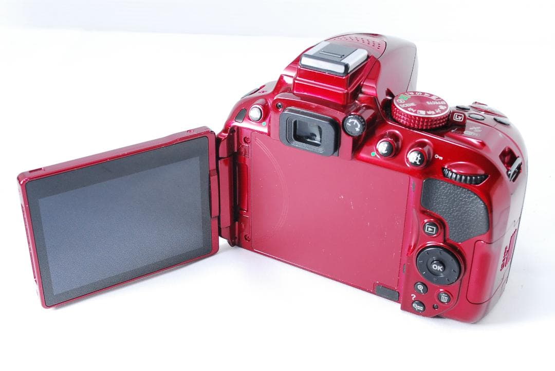 美品　Nikon D5300 ダブルズームレンズ 赤 ショット数少　Wi-Fi