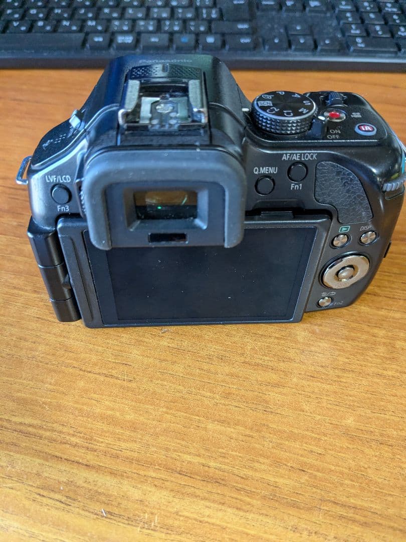 LUMIX G ミラーレスカメラ 20mmレンズ