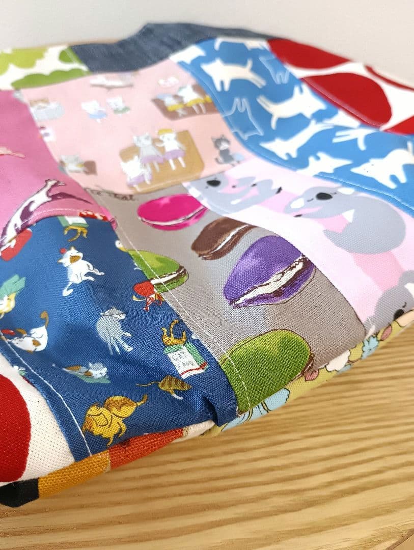 パッチワークバッグ　ハンドメイド　グラニーバッグ型　猫　他…