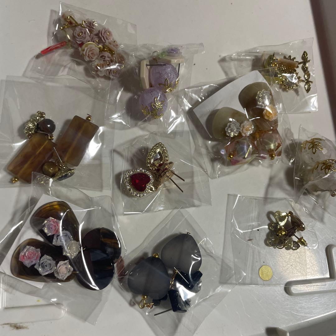 ハンドメイドピアス
