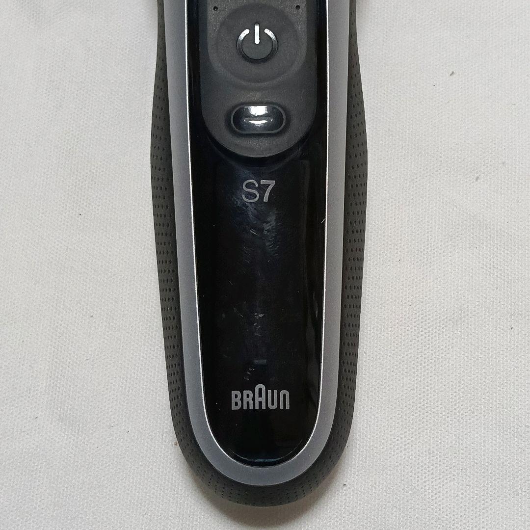 ブラウン Braun シリーズ7 電気シェーバー 洗浄機付き♡B72