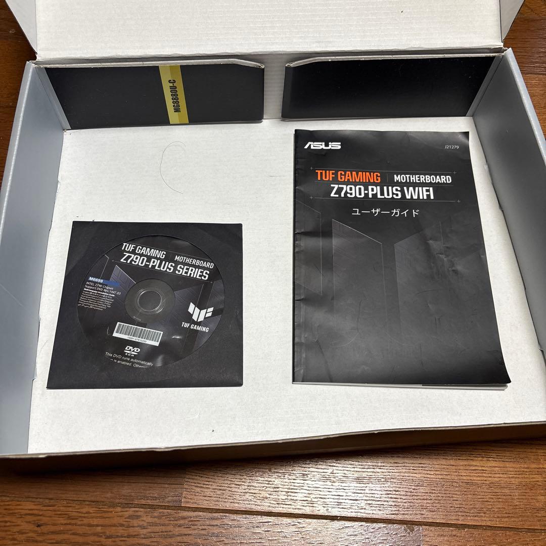 CPU CoreI5 13600KF & TUF GAMINGZ790-PLUSWIFI