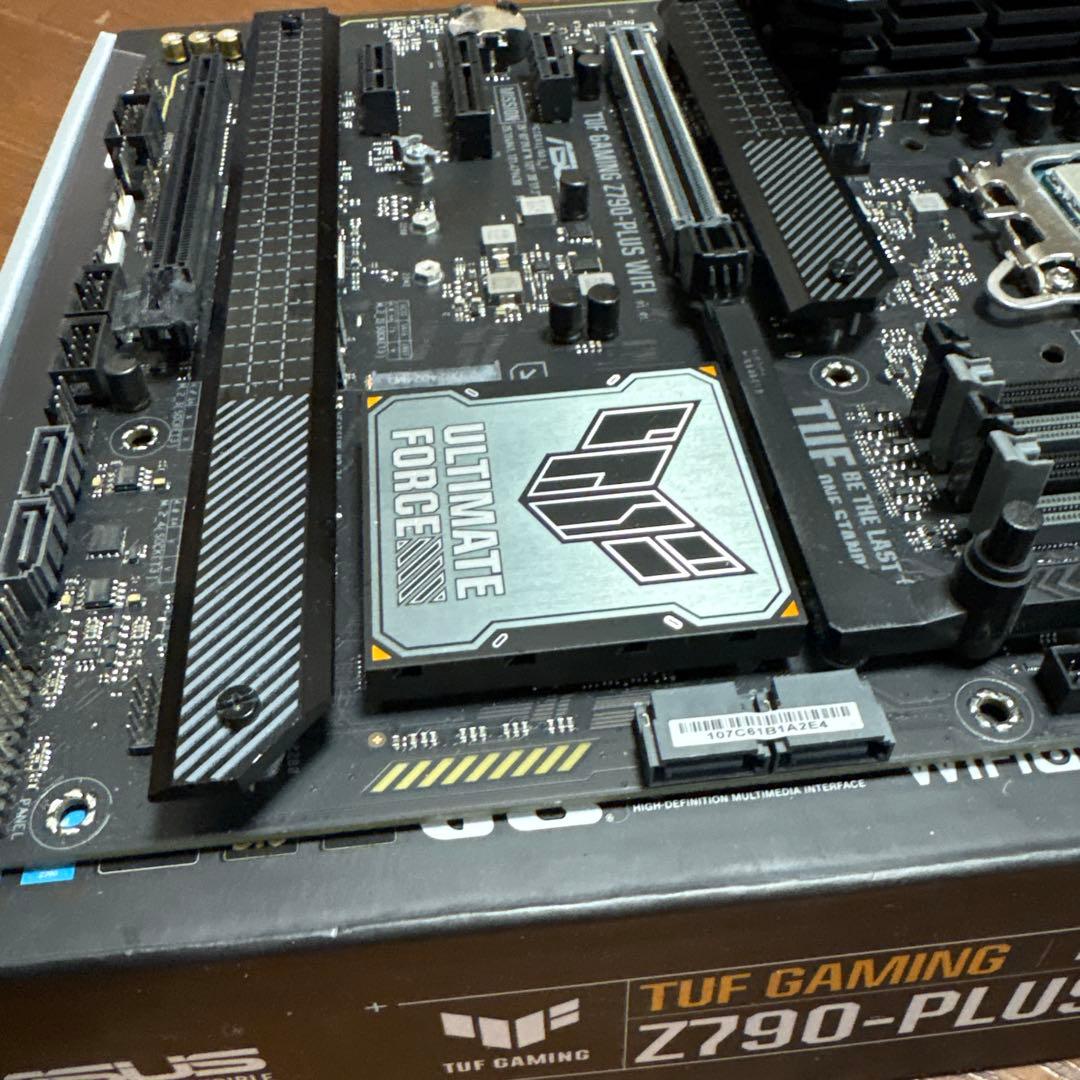 CPU CoreI5 13600KF & TUF GAMINGZ790-PLUSWIFI