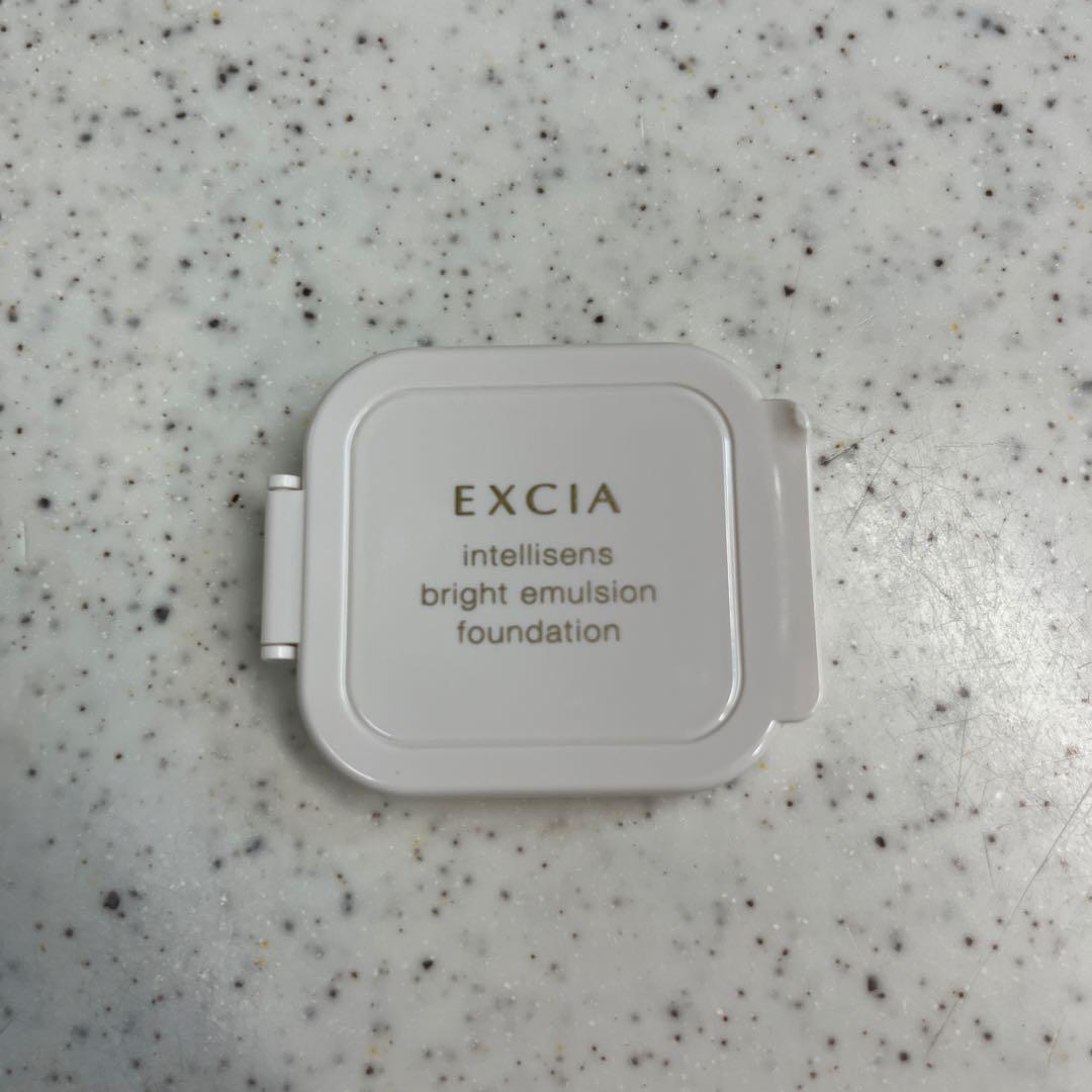 EXCIAインテリジェンスブライトエマルジョンファンデーションNA211 10g