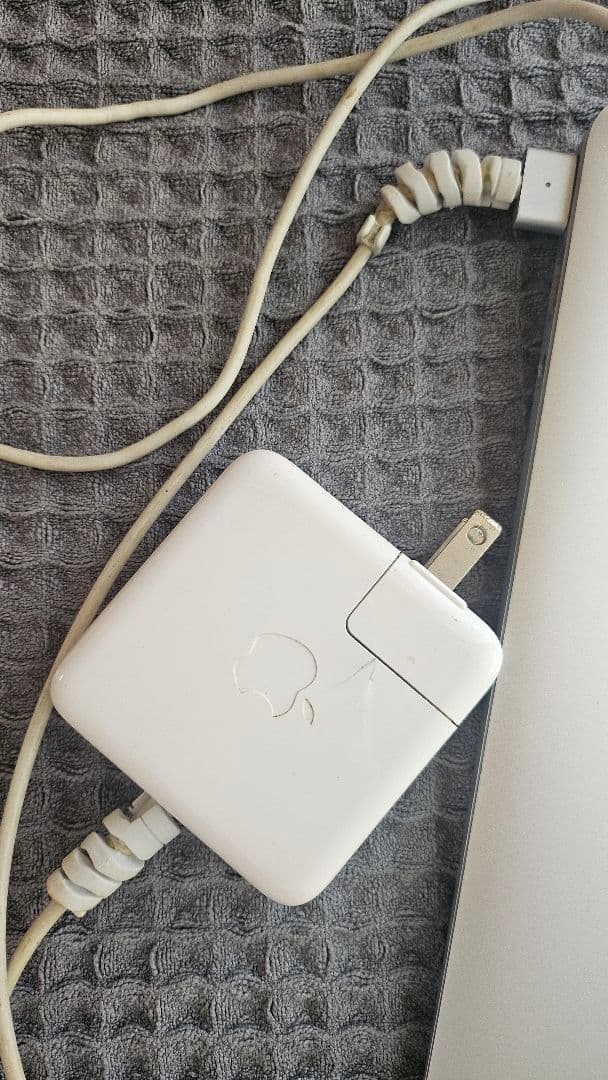 MacBook Air 13インチ モデルA1466【ジャンク】