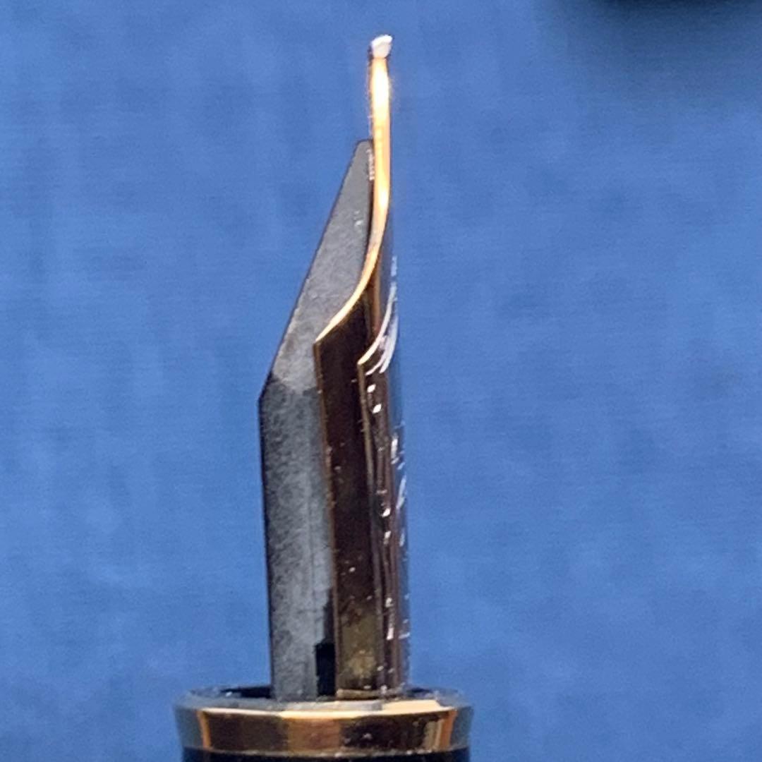 【純正CON付】モンブラン　マイスターシュテュック144 中白 万年筆 字幅EF