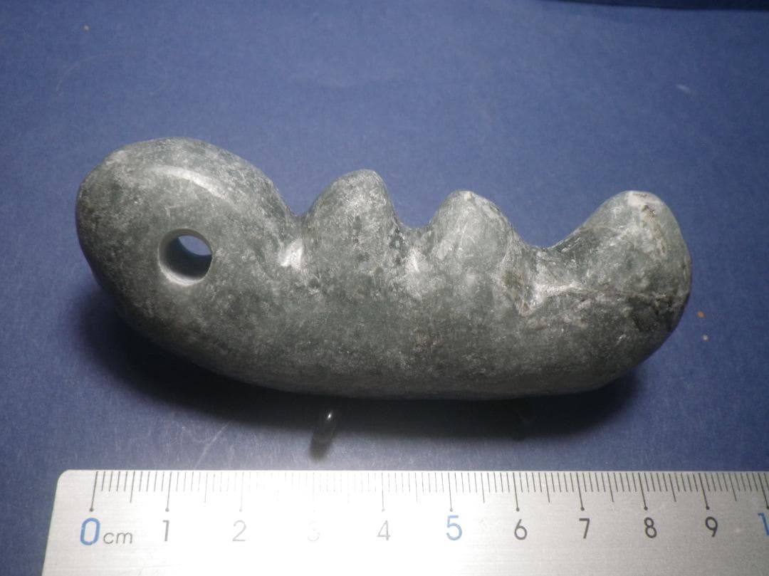 勾玉 翡翠　古代 　２５０６２９－３