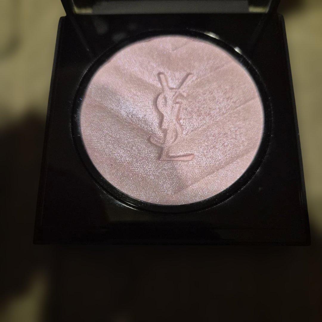 YSL ハイパールミナイザー　69