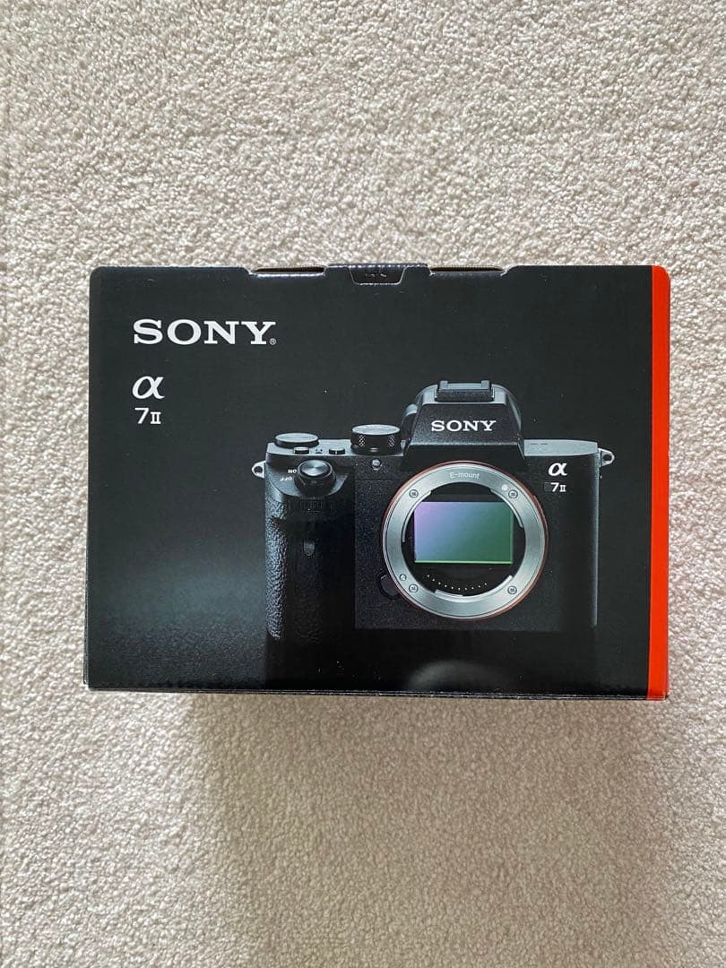 SONY α7iiミラーレス一眼　ボディ+バッテリー1本・箱付き