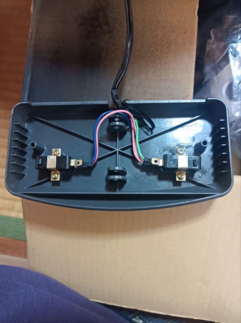 理容機器　タカラ椅子　クリエ　フットスイッチアッセンブリー