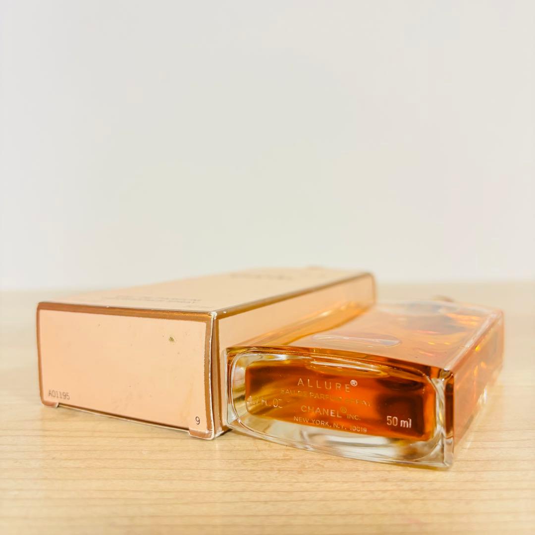 シャネル アリュール オードトワレ 50ml 香水