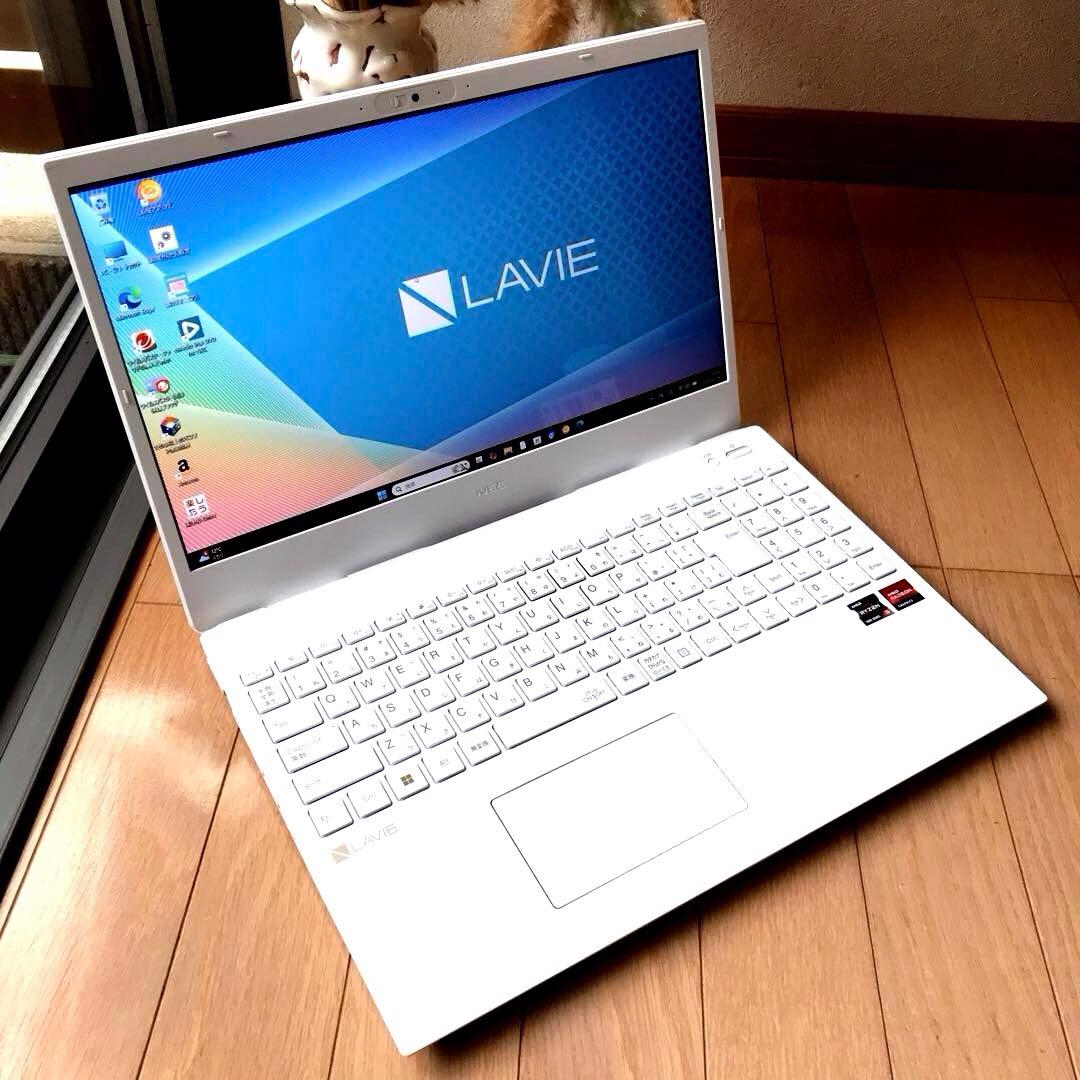 美品 LaVie N1550/GAW-HE【2024年製モデル】