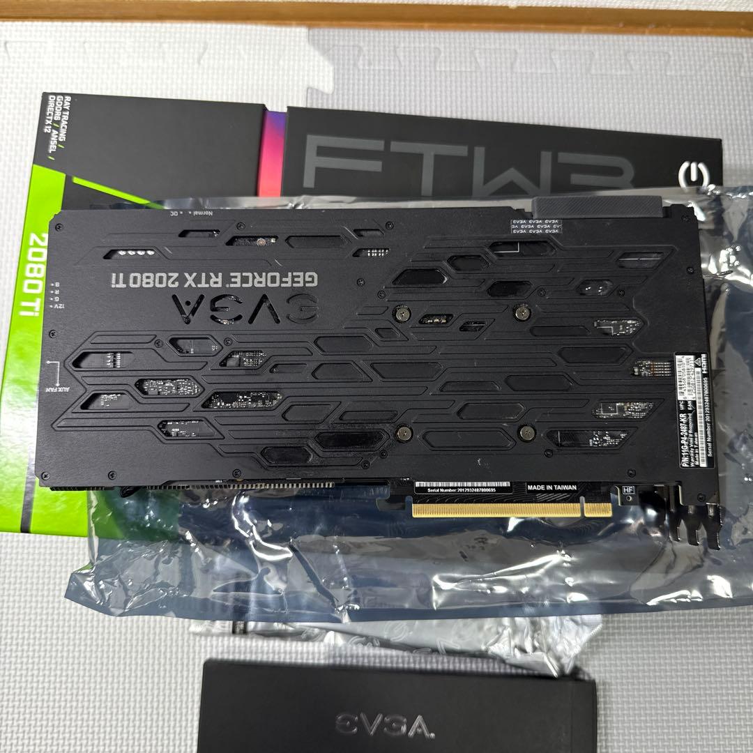 グラフィックボード・グラボ・ビデオカード EVGA GeForce RTX 2080 Ti FTW3 ULTRA