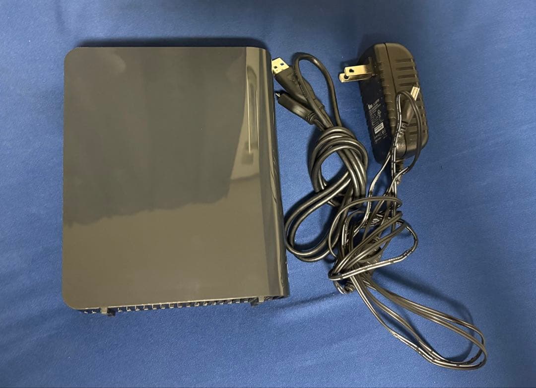 美品　WD Elements 3TB 外付けHDD WDBWLG0030HBK