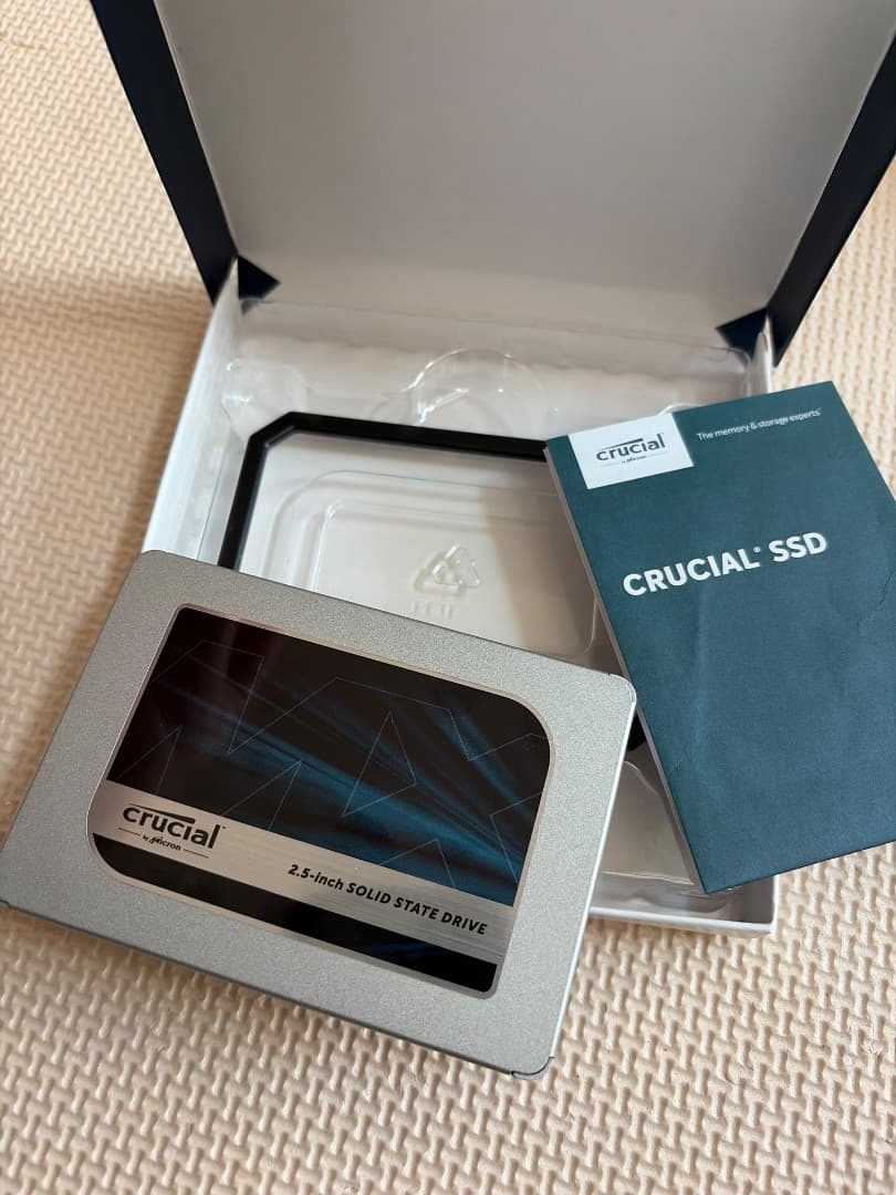Crucial MX500 SATA接続 SSD (500GB)
