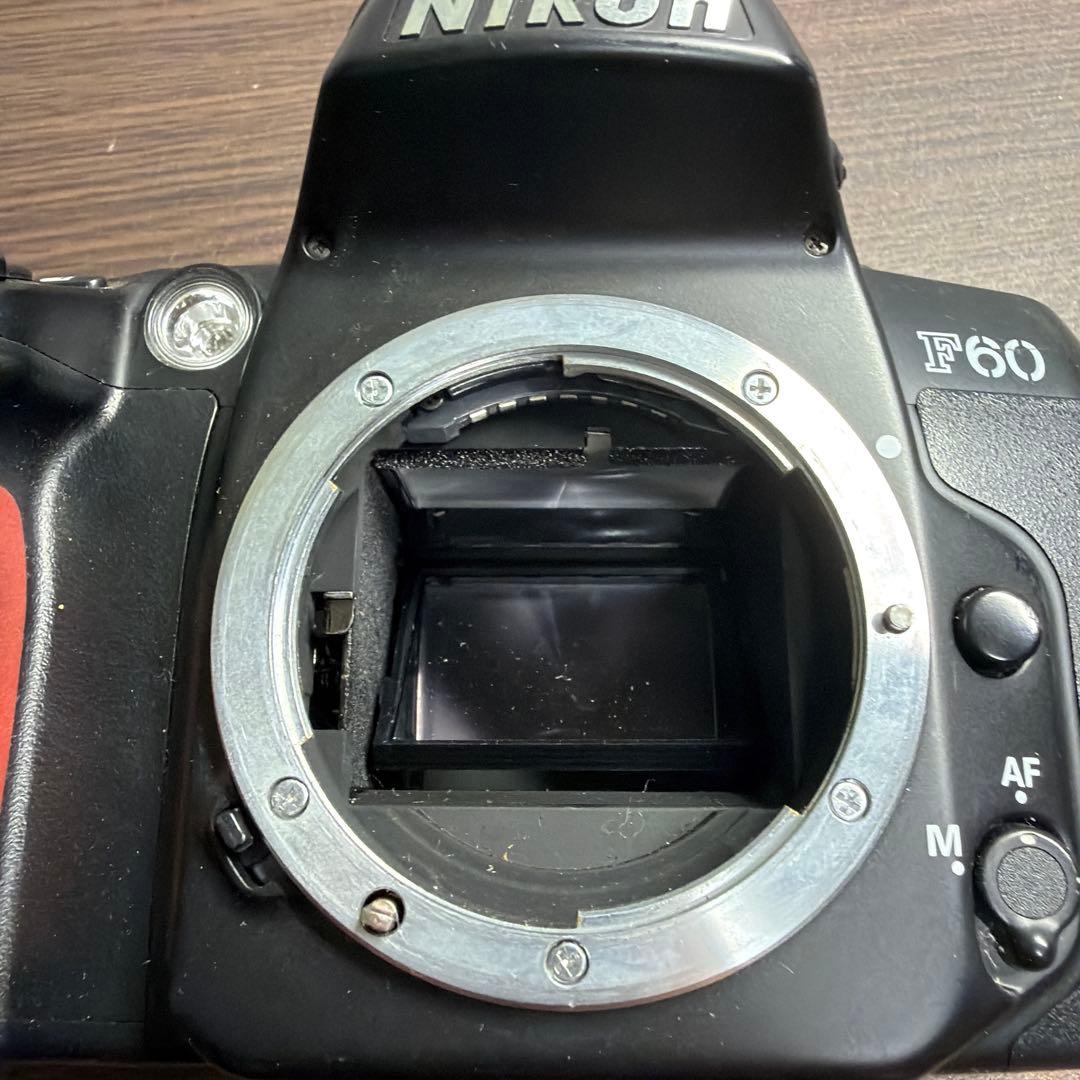 Nikon F60 一眼レフカメラとレンズセット レンズセット レンズ状態A