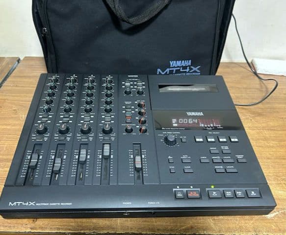 ヤマハ マルチトラックカセットレコーダーMT4X