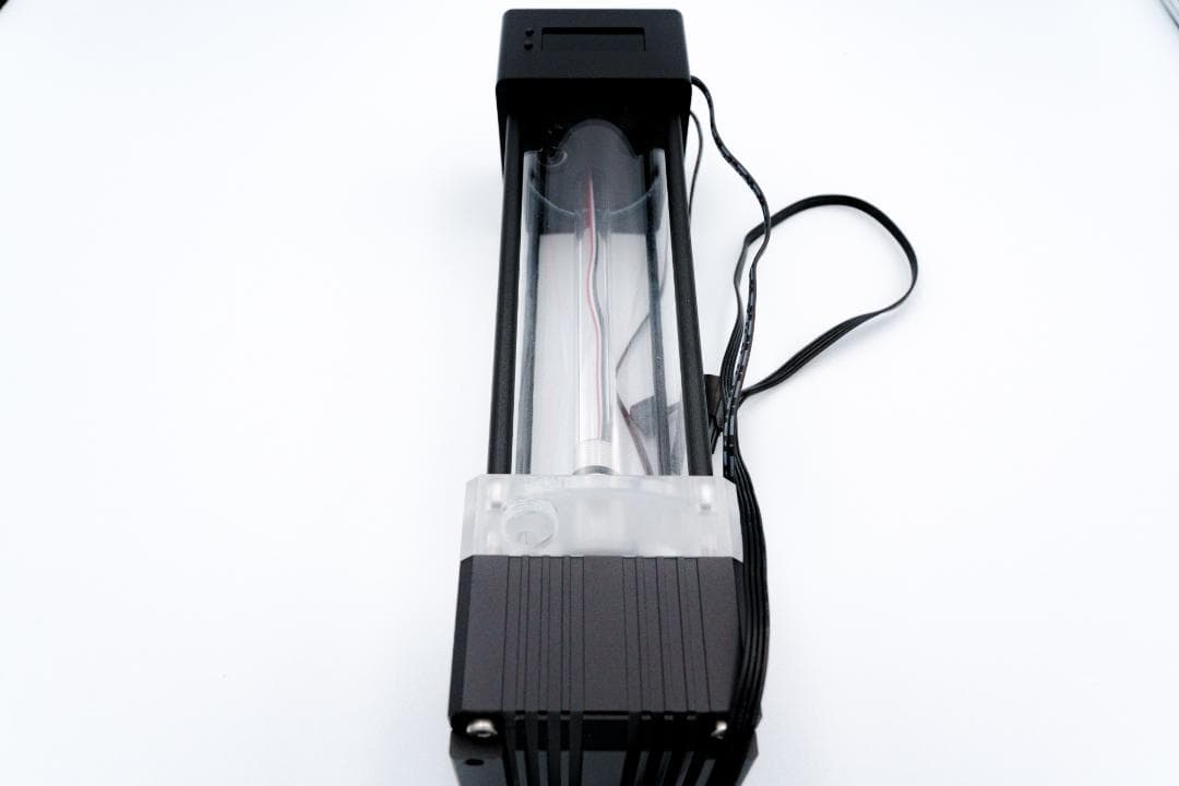 FREEZEMOD 水冷ポンプ一体型リザーバー デジタルディスプレイ付き