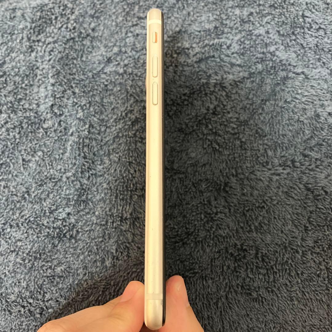 【極美品】iPhone SE3 64GB バッテリー 新品 SIMフリー