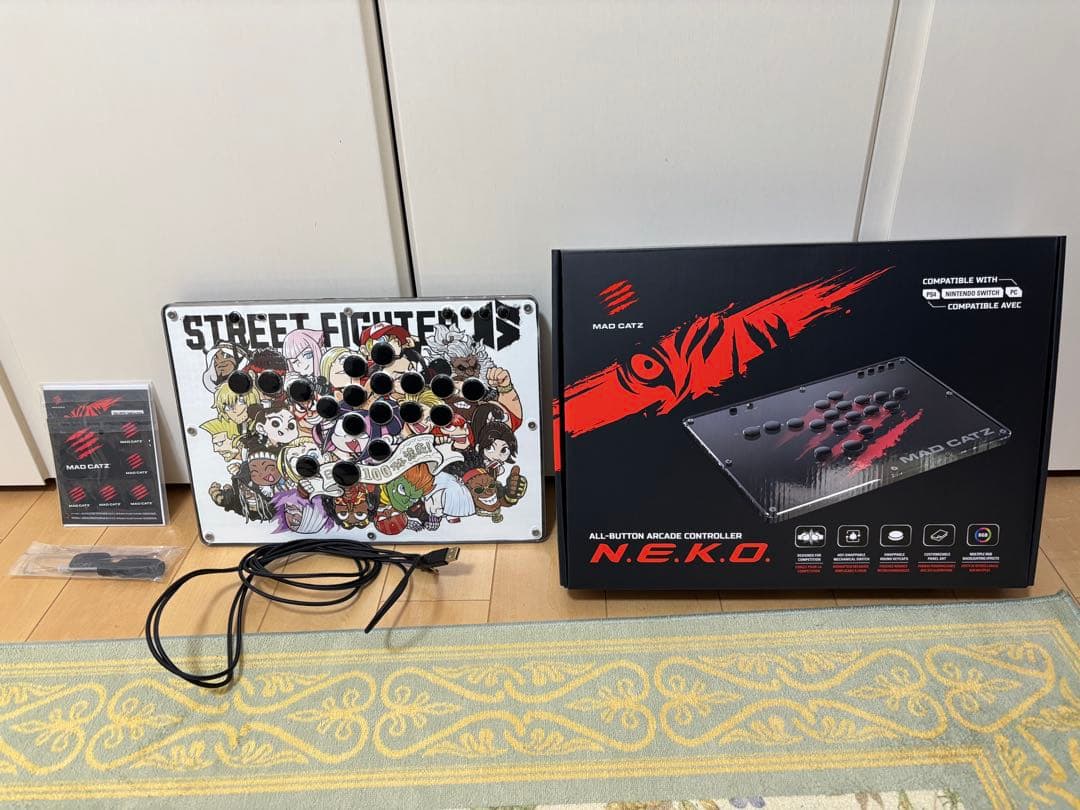 【村汰】Mad Catz レバーレスコントローラー　N.E.K.O.