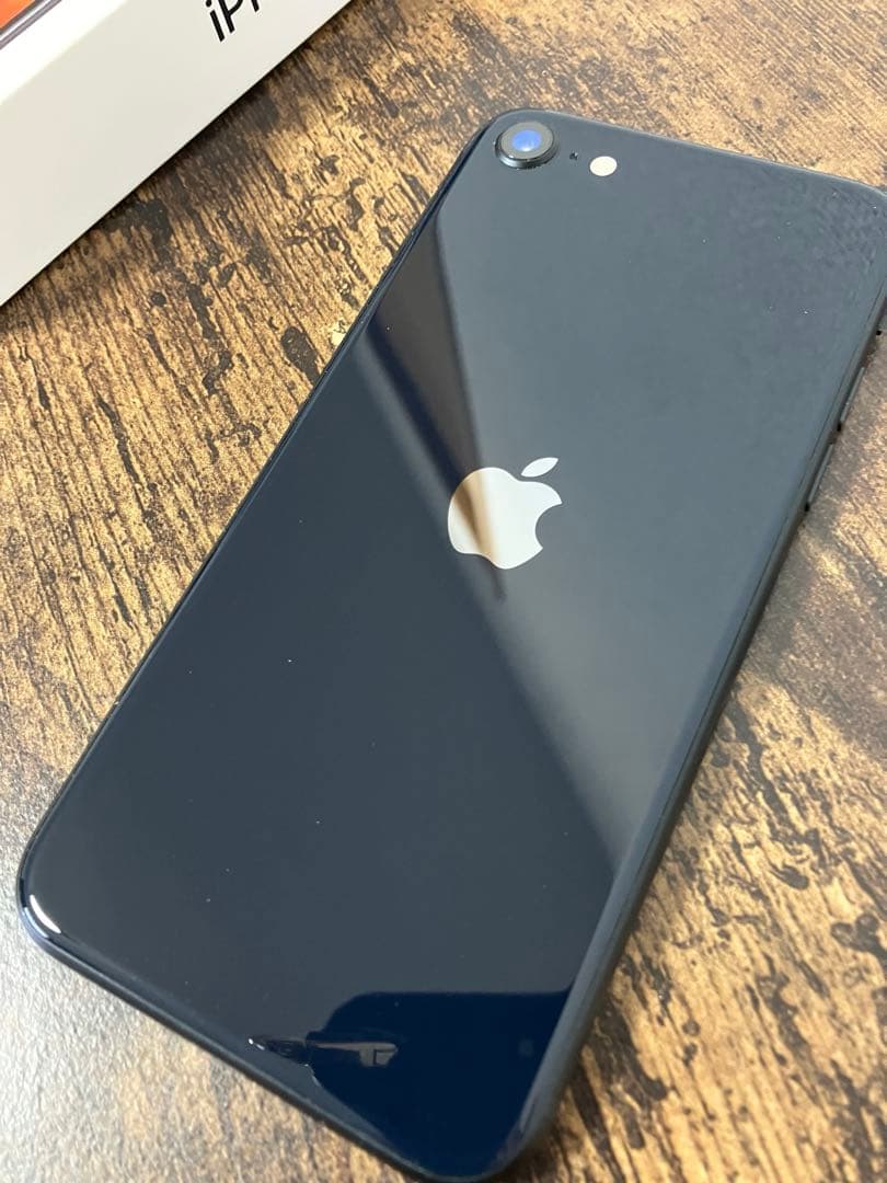 iPhoneSE第3世代　128GBミッドナイト　SIMフリー　ロック解除済み