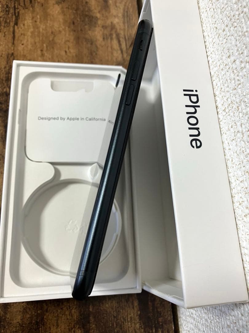 iPhoneSE第3世代　128GBミッドナイト　SIMフリー　ロック解除済み