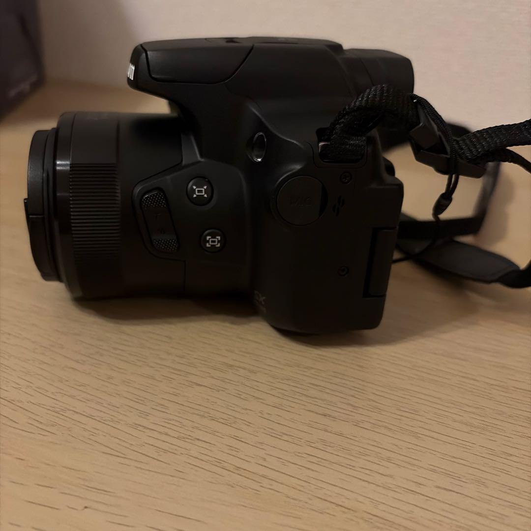 Canon PowerShot SX70 HS 本体と付属品