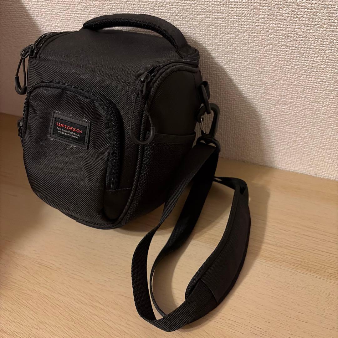 Canon PowerShot SX70 HS 本体と付属品
