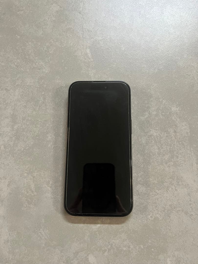 J*a様 Apple iPhone 15 ブラック 本体と付属品
