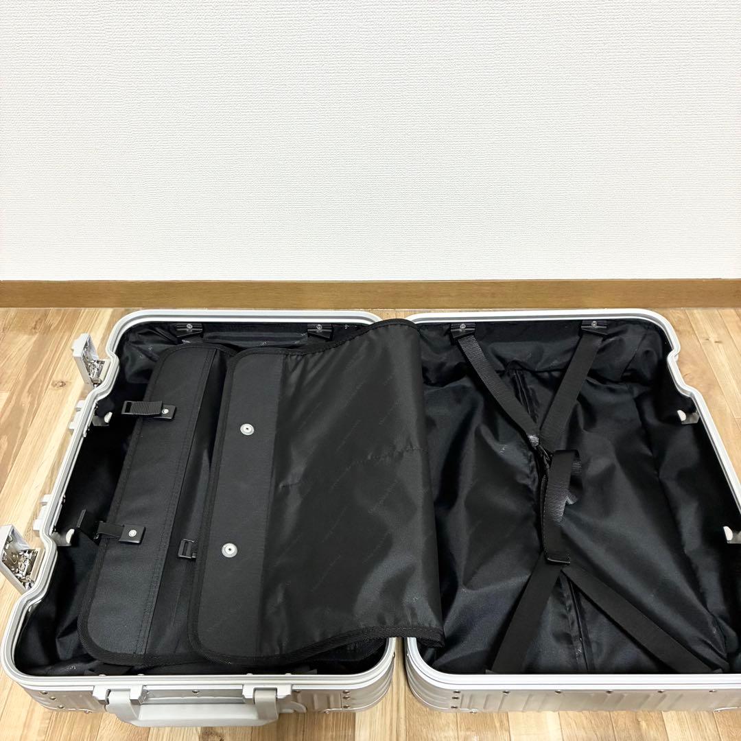 新品未使用　キャリーケース　メルセデスベンツ　カバー付　32L