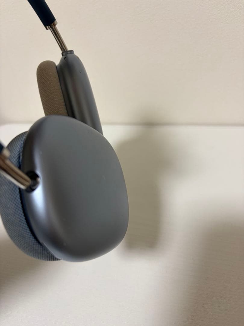 AirPods max ブルー