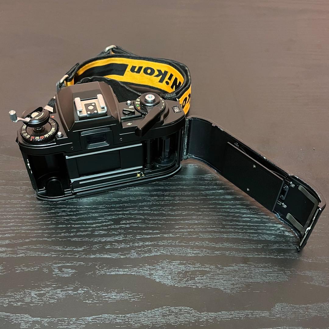 NIKON FG ブラック フィルムカメラ　ヴィンテージ　国産品　フィルム付き
