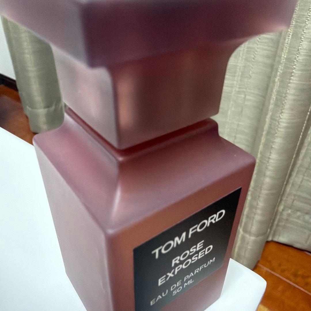 TOM FORD ROSE EXPOSED トムフォード 香水