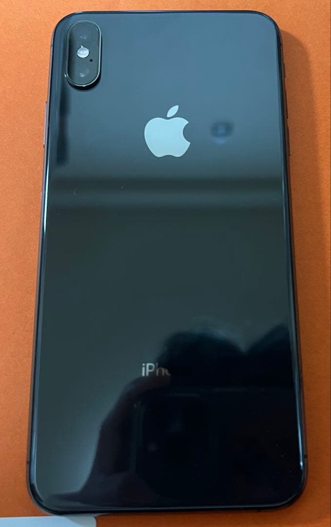 iPhone XS Max 512GB SIMフリー バッテリー容量82%