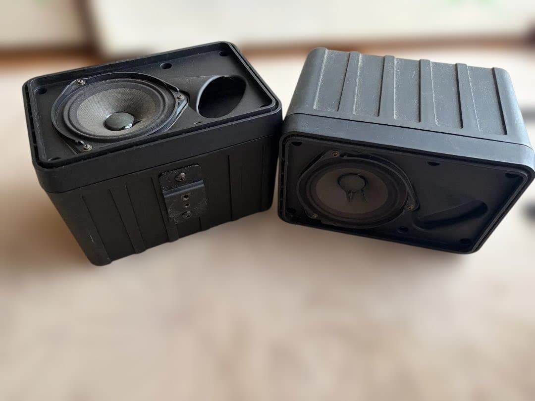 美品　BOSE 111AD モニタースピーカーシステム※スタンド付属※