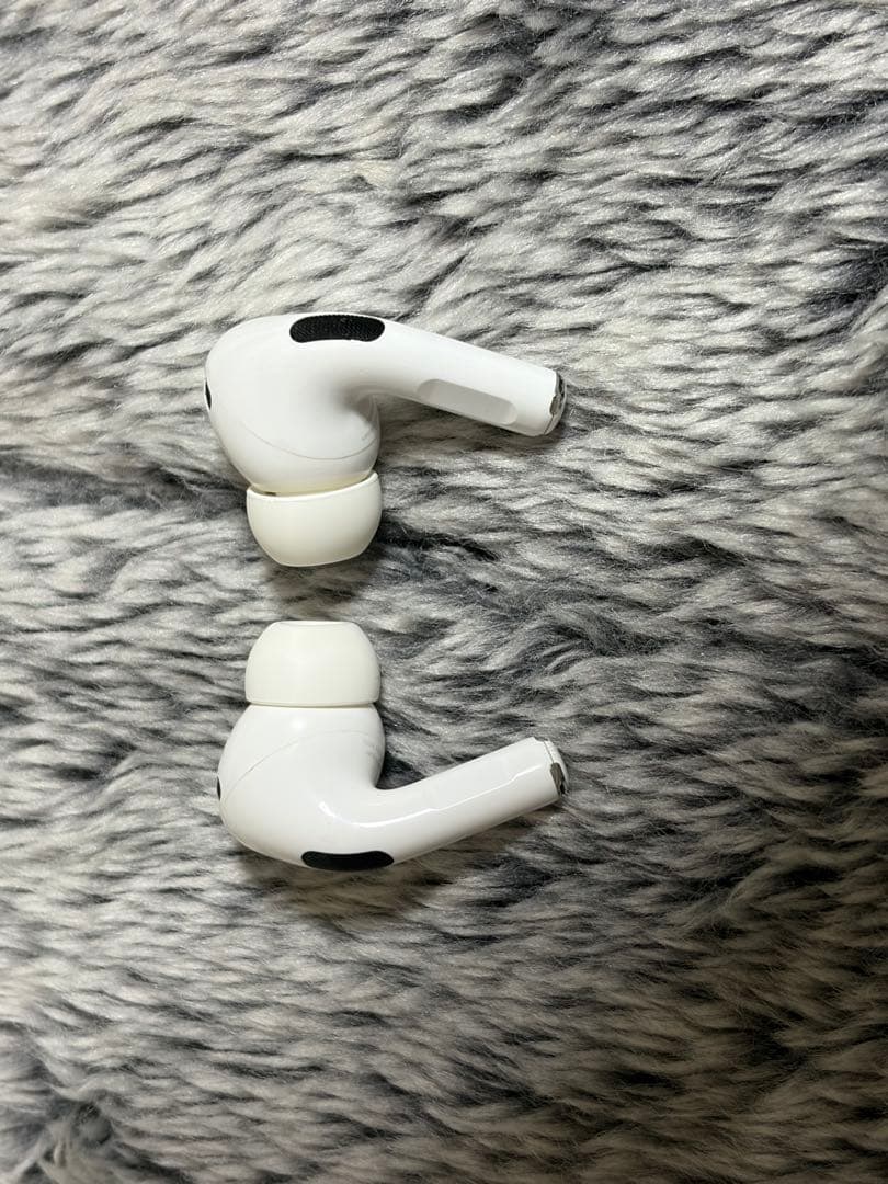 AirPods Pro2（第二世代）本体 充電器　ケース付属