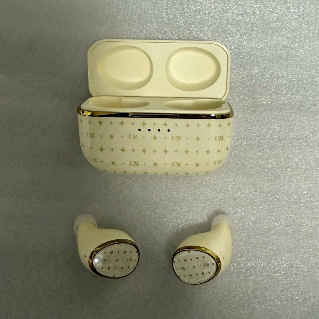 内田真礼 コラボモデルイヤホン