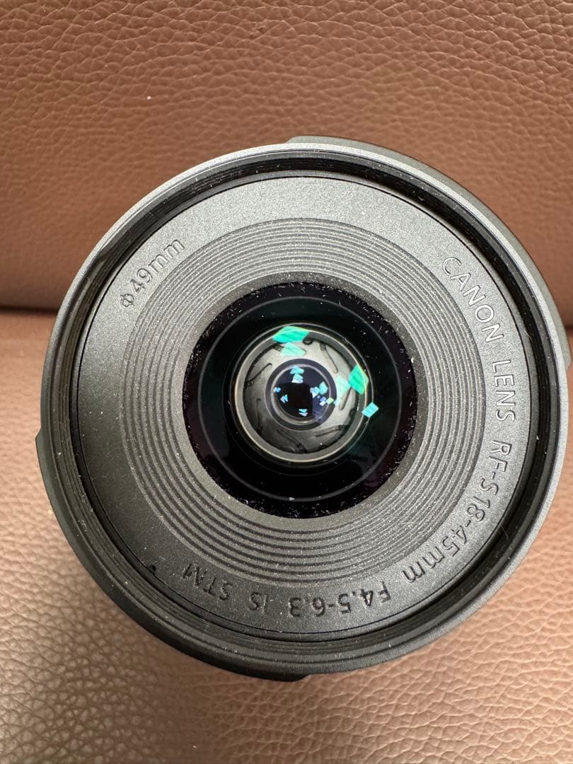 Canon EOS R50ホワイト ズームレンズキット　RF50㎜f1.8付き