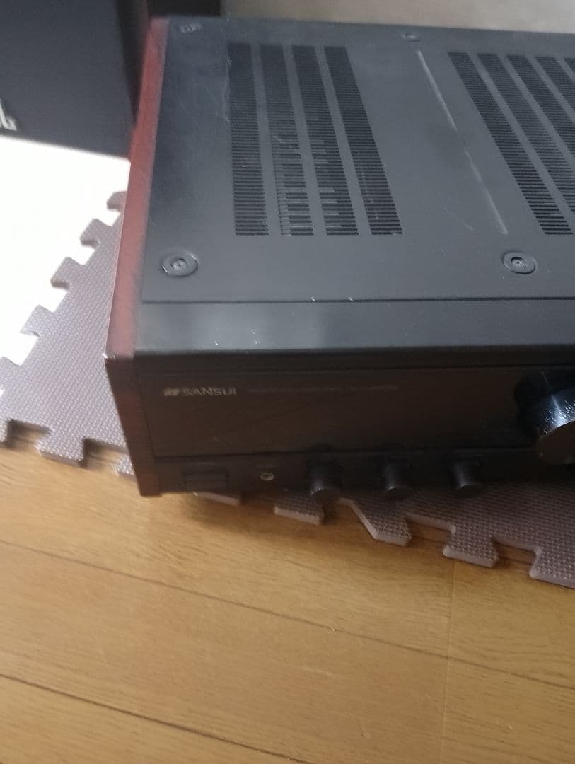 サンスイアンプ　au-607DRの純正サイドパネル