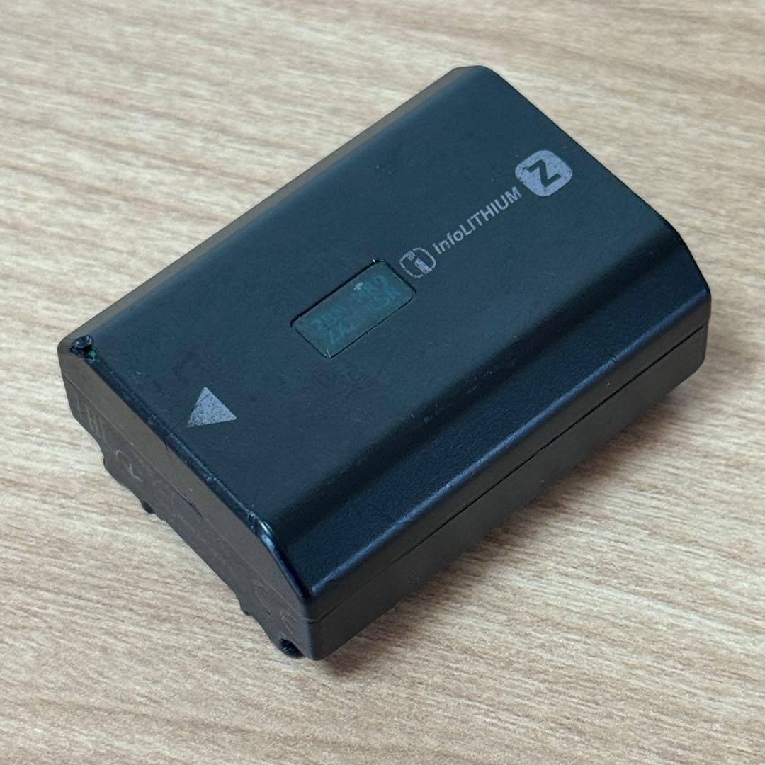 美品 SONY α7M4 ILCE-7M4,純正縦位置グリップ VG-C4EM