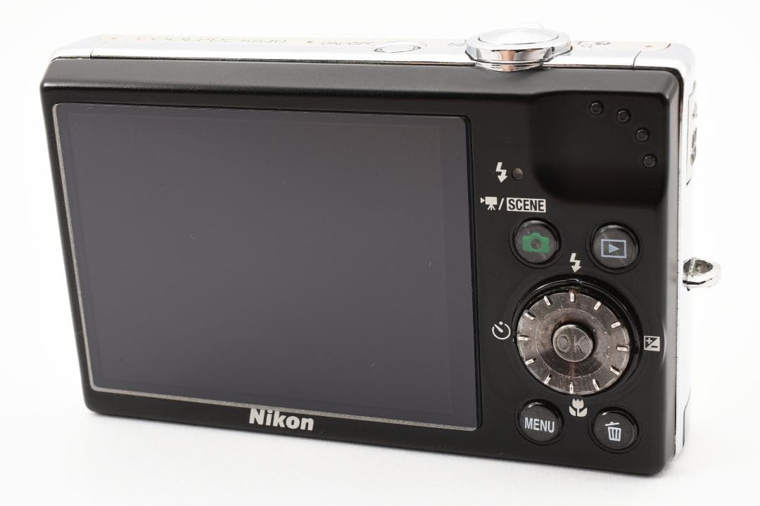 セール【動作確認済】Nikon COOLPIX S640 シルバー 12.2MP