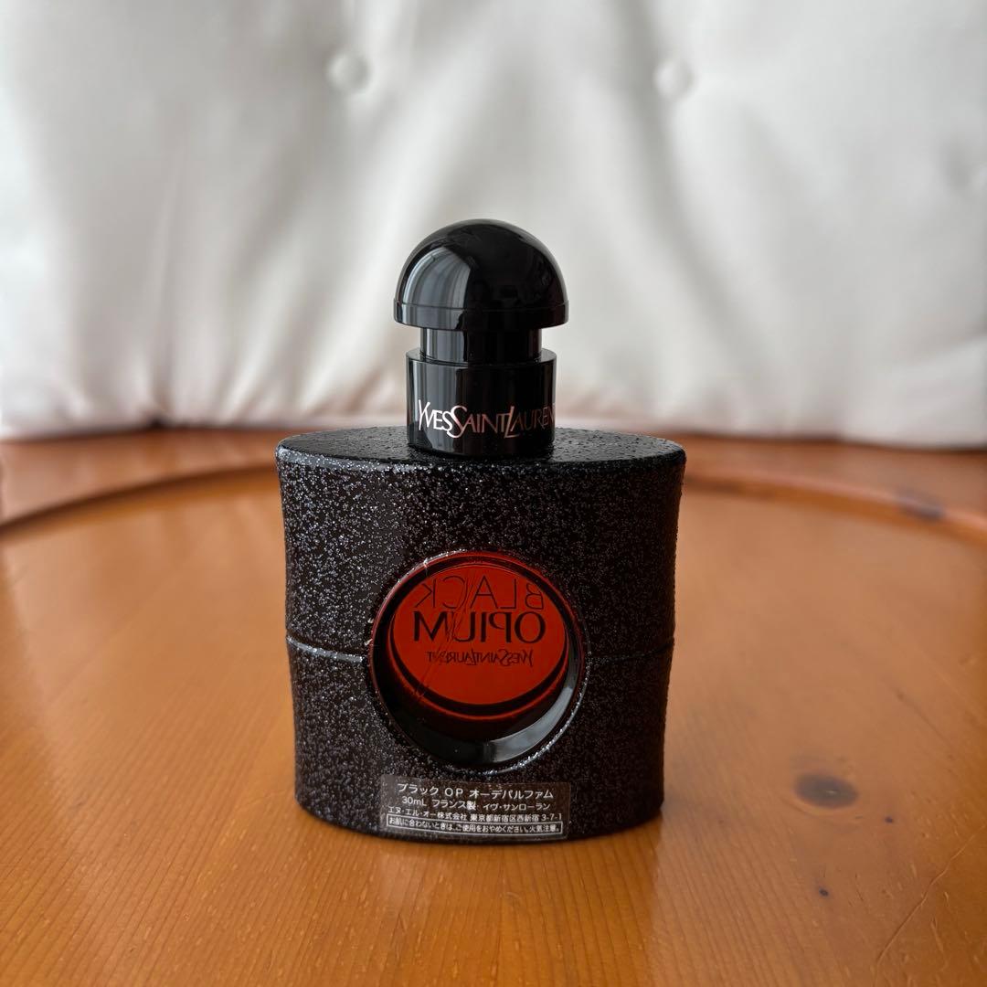 Yves Saint Laurent Black Opium 香水