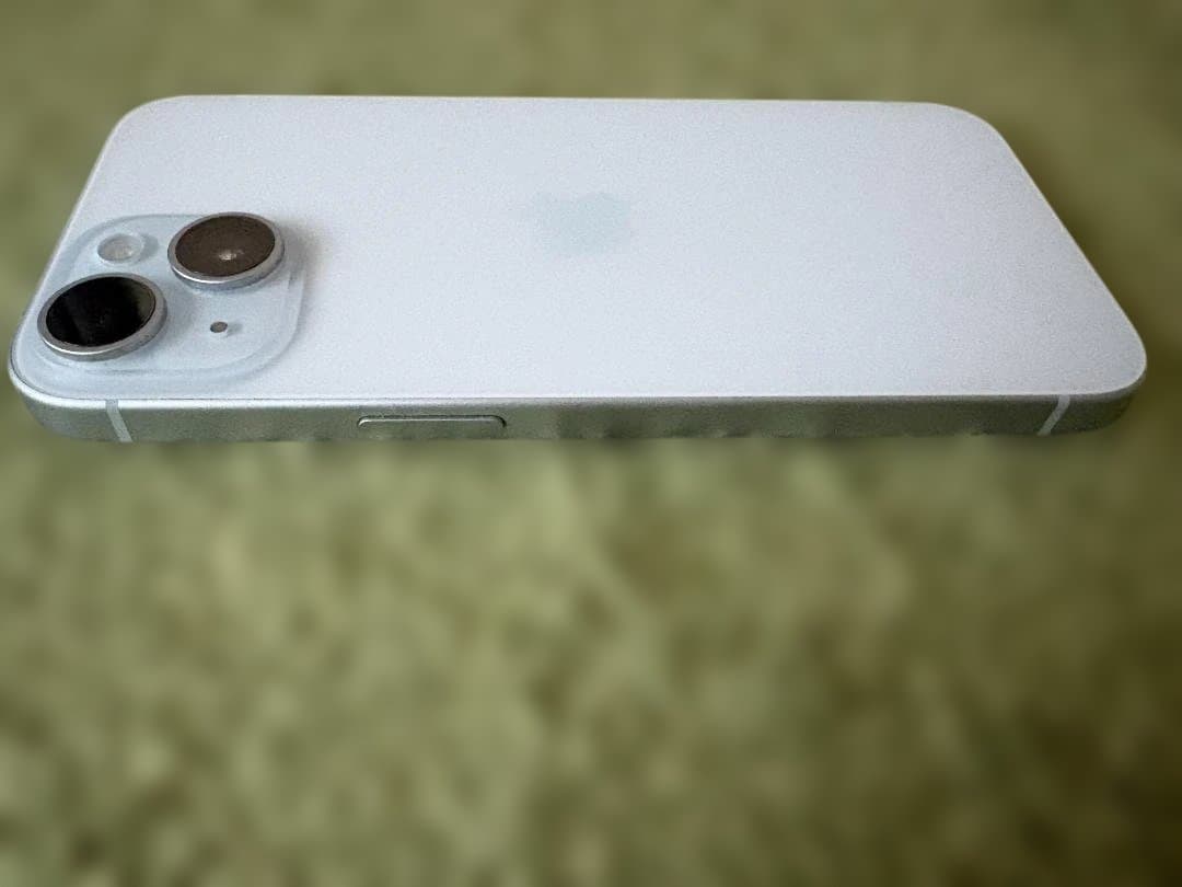 iPhone15 128GB 画面割れ・フレーム傷あり 本体美品 バッテリー良好