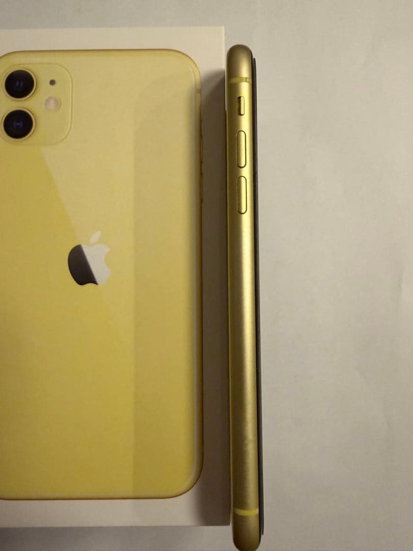 iPhone11 128GB イエロー SIMフリー 箱付 美品 付属品未使用