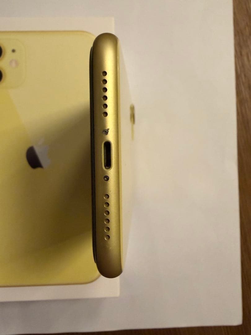 iPhone11 128GB イエロー SIMフリー 箱付 美品 付属品未使用