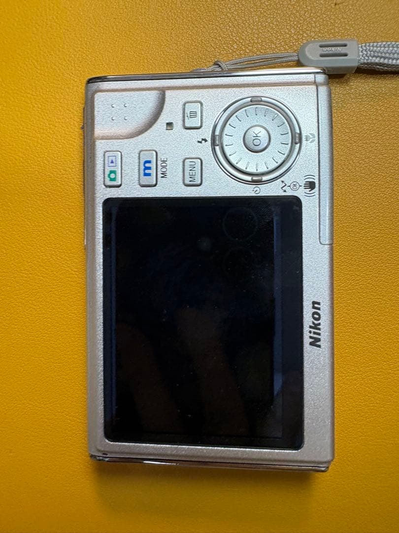 Nikon COOLPIX S8 デジタルカメラ シルバー　CCD 動作美品作例
