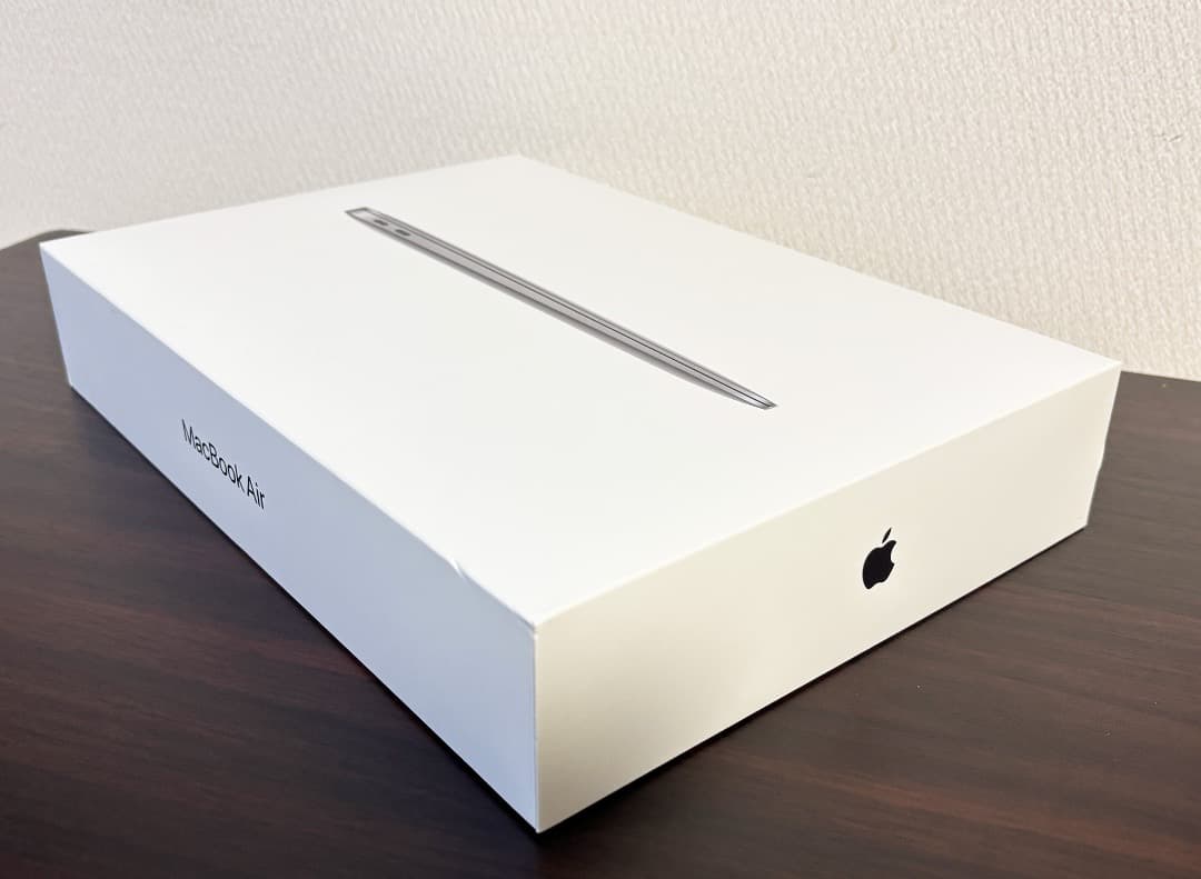 美品MacBook Air M1 13” 16GB 256GBバッテリー96%